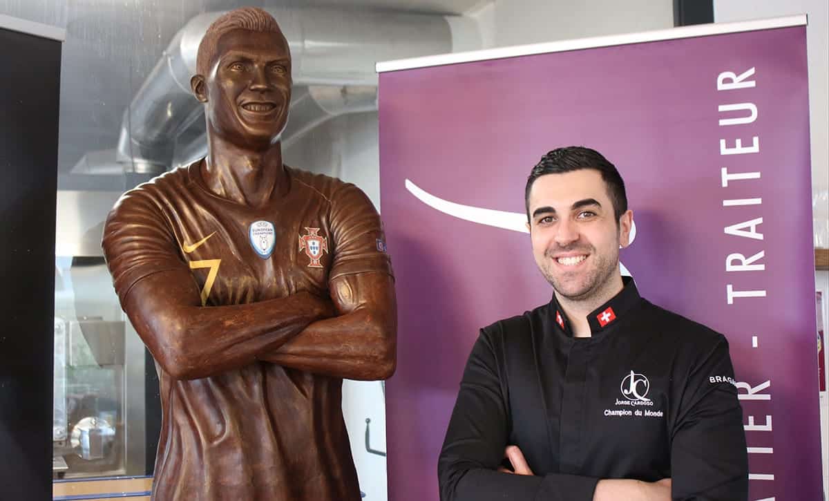 Una escultura suiza de chocolate de Cristiano Ronaldo: ¿ficción o realidad?